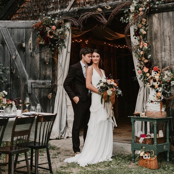 leanne marshall Dresses & Skirts - Leanne Marshall wedding dress